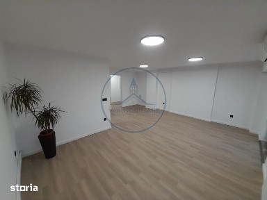 Spatiu comercial 70 mp, Zona ANDREI MURESANU