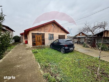 Casă / Vilă cu 4 camere de vânzare