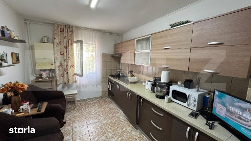 Apartament decomandat cu 3 camere spatioase si luminoase - etaj 3