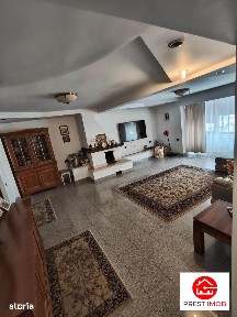 Apartament si spatiu comercial de vanzare