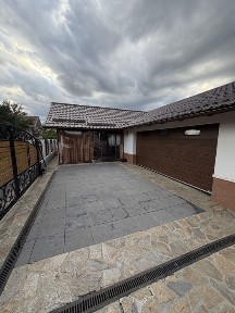 Casa de vanzare