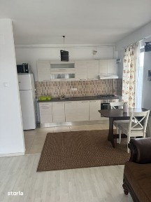 Inchiriez apartament 2 camere si gradina privata