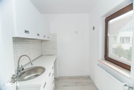 Garsoniera RENOVATA, etaj 1, Gavana-Pitesti