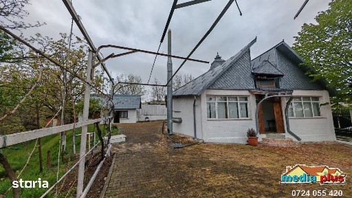 Casă de vânzare în Foltești - teren 2.422 mp