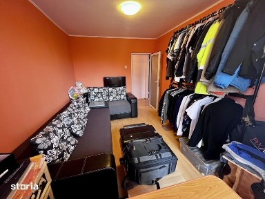 Vand apartament etaj 2 Mioveni central