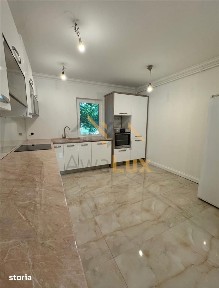 Apartament 3 camere de vanzare, str. Marasesti