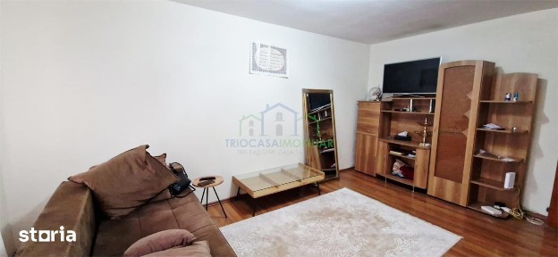 Apartament 4 camere, et. 3 din 4, zona Garii