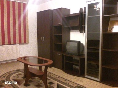 PROPRIETAR,inchiriez ap.2 camere dec.cartier Strand