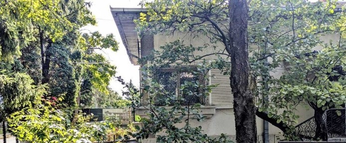 Vand casa tip vila, in zona Copou, in apropiere de Copou Bellevue