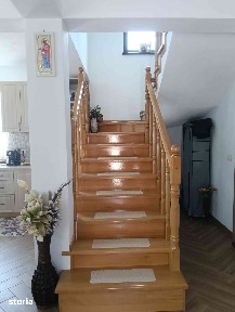Casă nouă cu 4 camere și curte spațioasă