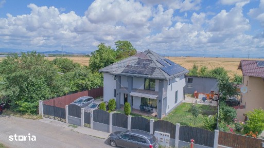 Casă cu panorama spectaculoasa in Sacele