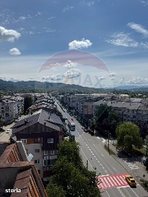 Apartament cu 5 camere de vânzare