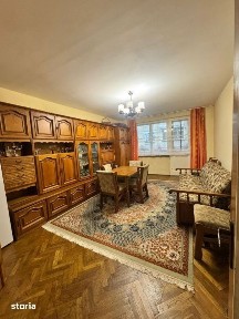 Apartament 3 camere, 74 mp, zona Sasar