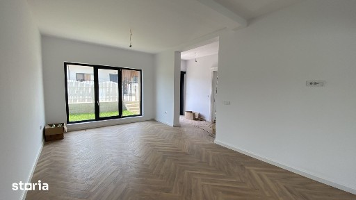 Casa de tip duplex Hlincea Mutare Imediata