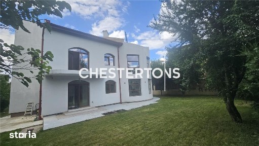 Vila lux cu arhitectura deosebita in Prelungirea Ghencea