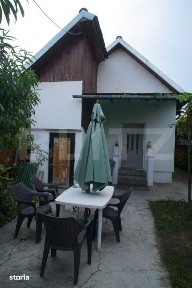 Liniste, spatiu -casa primitoare cu curte mare, gata de mutare, in Cam