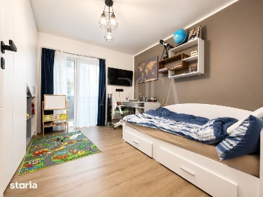 Apartament 3 camere de vanzare in Floresti