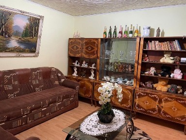 Vand apartament 2 camere Scornicesti