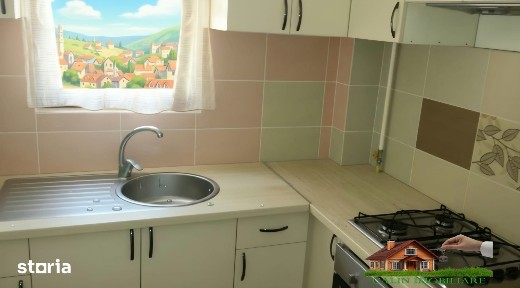 Apartament 3 camere 90 mp etaj 2/4 LIFT la 500m de Univ. 