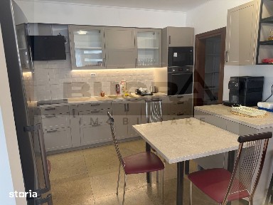 Casa premium 5 camere, teren 485 mp, garaj, zona Republicii