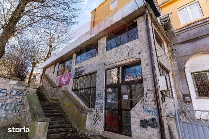 Spațiu comercial de închiriat/vanzare,zona OM,Hunedoara