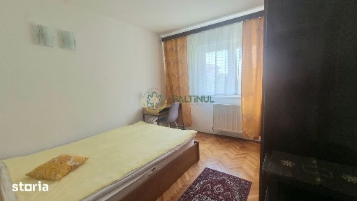 Apartament 3 camere cu balcon et. 3 Calea Dumbravii