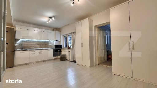 Apartament de vanzare, 3 camere, terasa 12 mp, mobilat si utilat - cen
