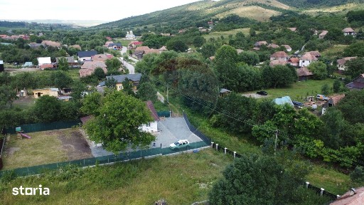 Casa finalizata recent, 2.800 mp teren Livada - Petresti de Jos