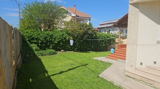 Vila cu vedere la lac