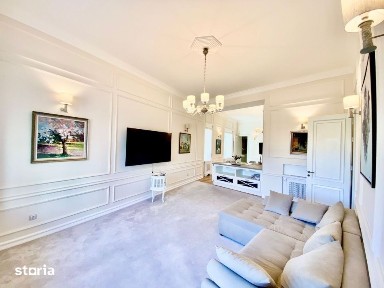 Apartament 2 camere ultracentral, mobilat, utilat, cu vedere spre malu