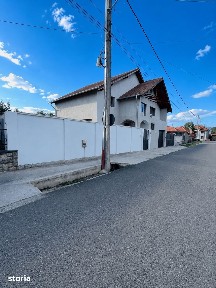 Casă de vânzare - 6 camere P+M, Haieu