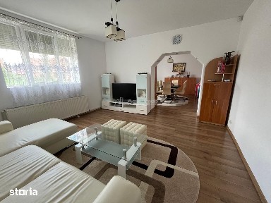 Caransebes, Casa 4 Camere, Zona Pipirig