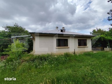 Casa 120 mp utili, 2850 mp teren, zona Bucium