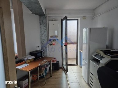 Apartament 2 camere, decomandat, etaj 2, Cetate, 2 balcoane, 62 mp.