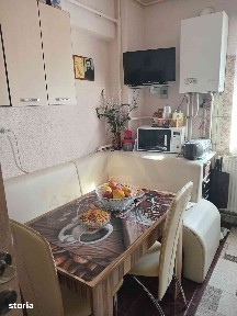 Apartament 2 camere decomandat 45 mp utili 2 pivnite Mihai Viteazul