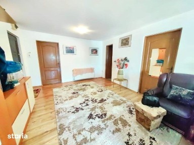 Apartament 3 camere, 74mp, bloc nou, garaj, zona Plopilor