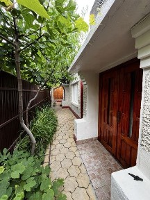 Casa caramida+boltari-Sos Buzaului