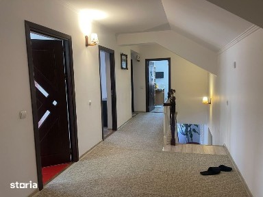 Vila de inchiriat, 220 mp utili, piscina, foisor
