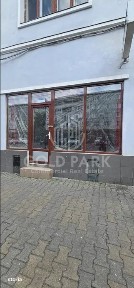 Spațiu comercial 64 mp - Vitrină stradală, Piața Mihai Viteazu