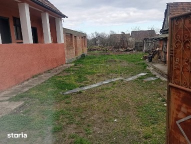 Vanzare proprietate cu potential • 802 mp teren • Tarnava, jud. S