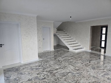 Casă modernă de vânzare - Botoșani / zona Împărat Trăian