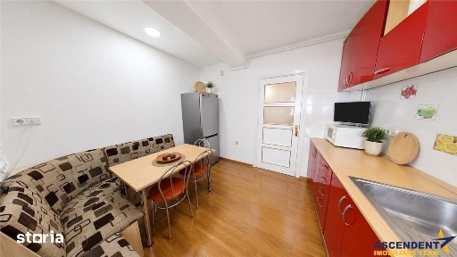 2 camere, etaj2, Tractorul, Brasov.