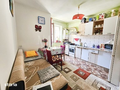 Apartament o camera de vanzare in Floresti