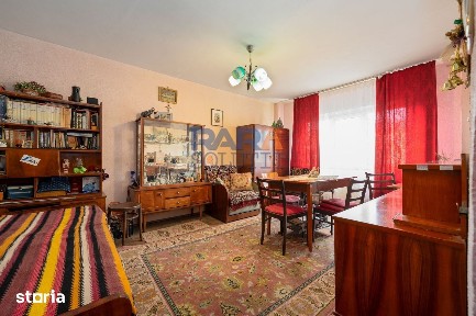 Apartament 3 camere, două băi, Bd. Roman Mușat
