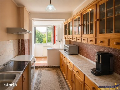 Apartament 3 camere,decomandat, luminos, perspectiva catre spatii verz