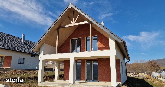 Casae individualea deosebita in Gilau, zona motelului, teren 800 mp!