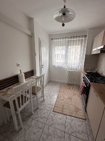 PRIMA INCHIRIERE ! 3 Camere, complet renovat! Negociabil