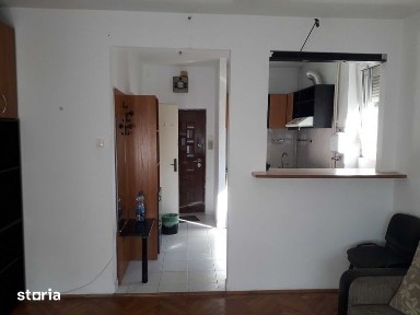 ofer spre inchiriere garsoniera