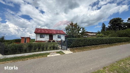 Casă / Vilă Mărăști zona montană a Vrancei