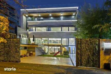 Vilă de autor pe malul Lacului Floreasca: Design iconic și piscină